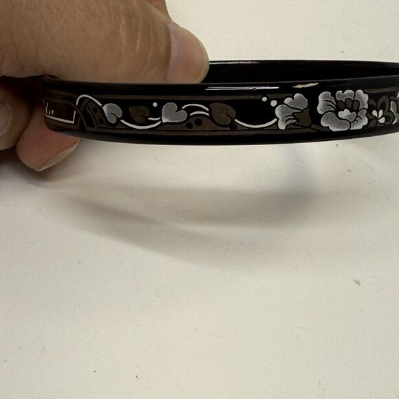 Michaela Frey Team Vintage Floral Art Enamel Bangle Bracelet - Picture 5 of 7